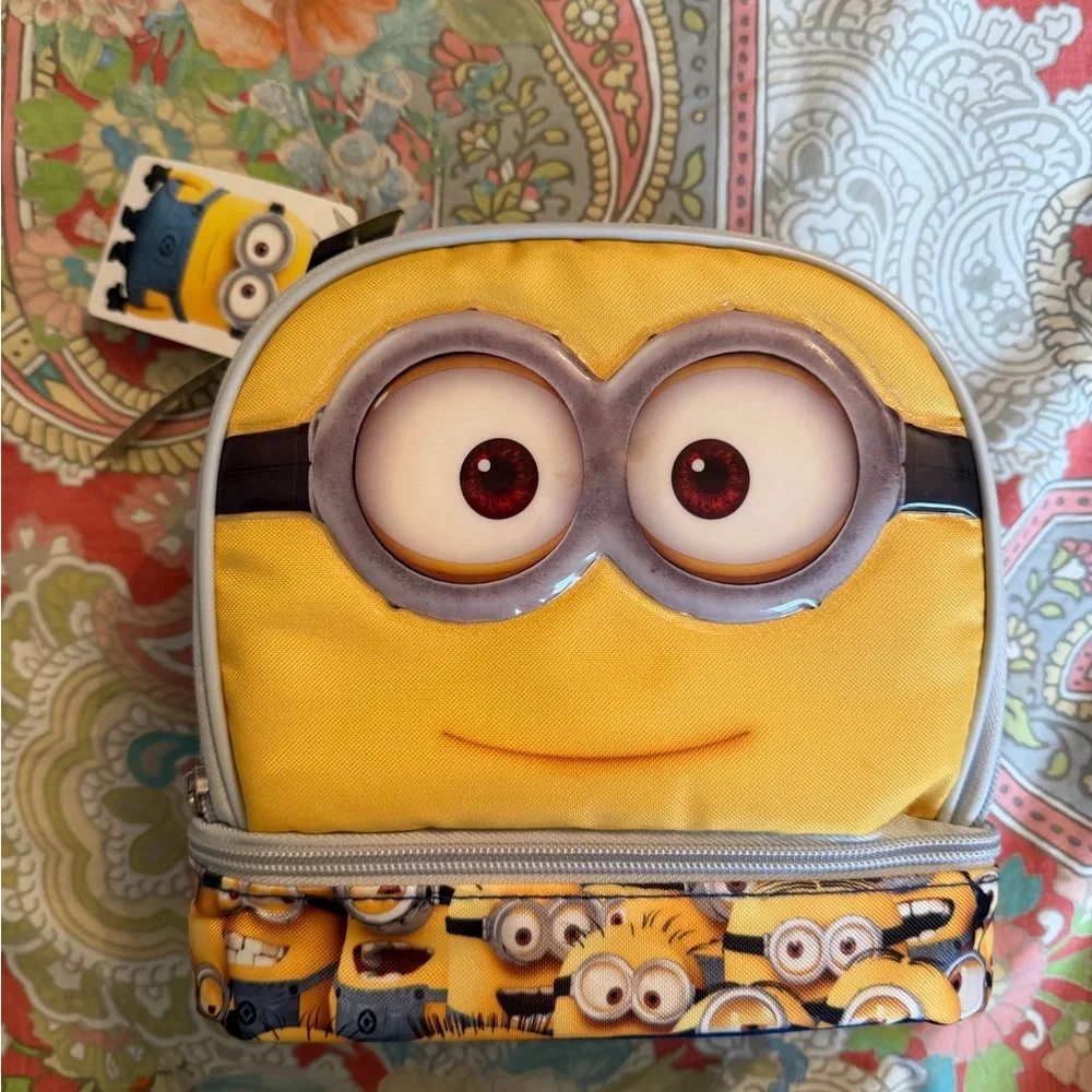Minions Yellow Kids Lunch Bag Great for camp or school NWT